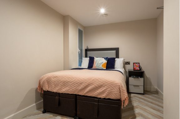 Gold 1 Bed Apartment Image