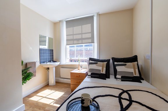 Gold Non Ensuite |  3 – 7 Bed Flat Image