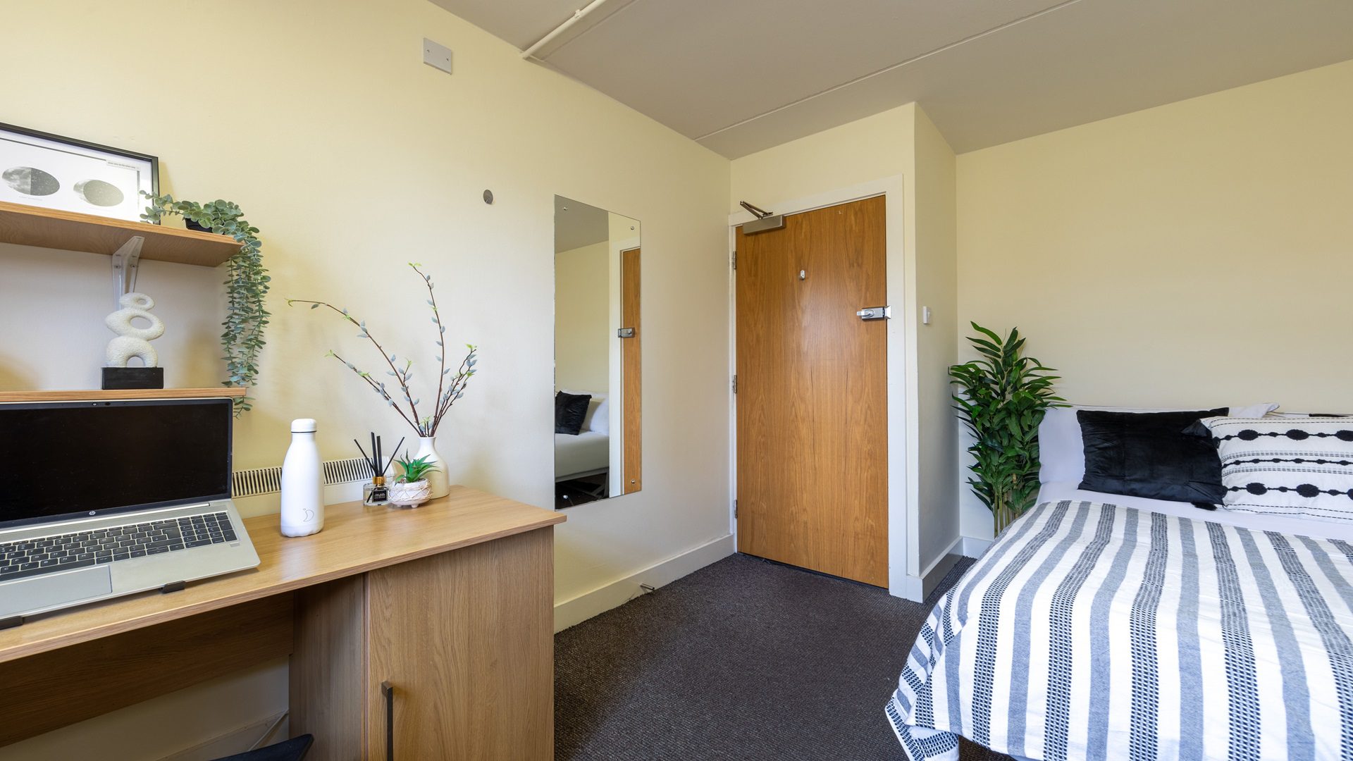 Dwell Student Living Manchester Student Village MSV Bronze Non Ensuite